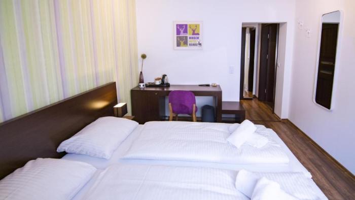 Hirsch Hotel Hanau Rum bild